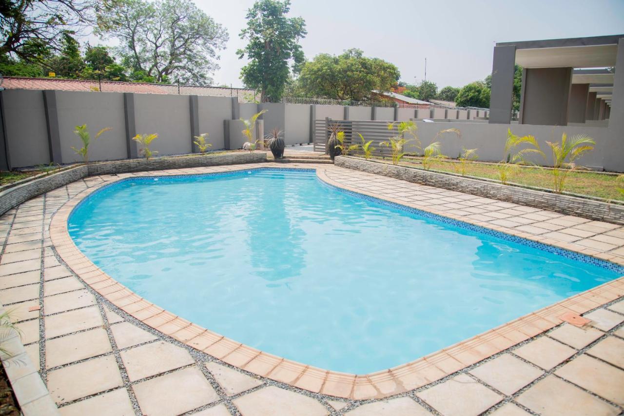 Longhorn Executive Apartments Lusaka Exteriör bild